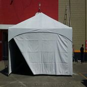 Quais são as principais vantagens de usar uma tenda chapéu de bruxa