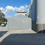 Tenda Piramidal: Inovação e Praticidade para Eventos Temporários